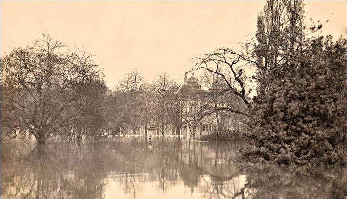 016 Avroy Liège Trink-Hall inondation 1926